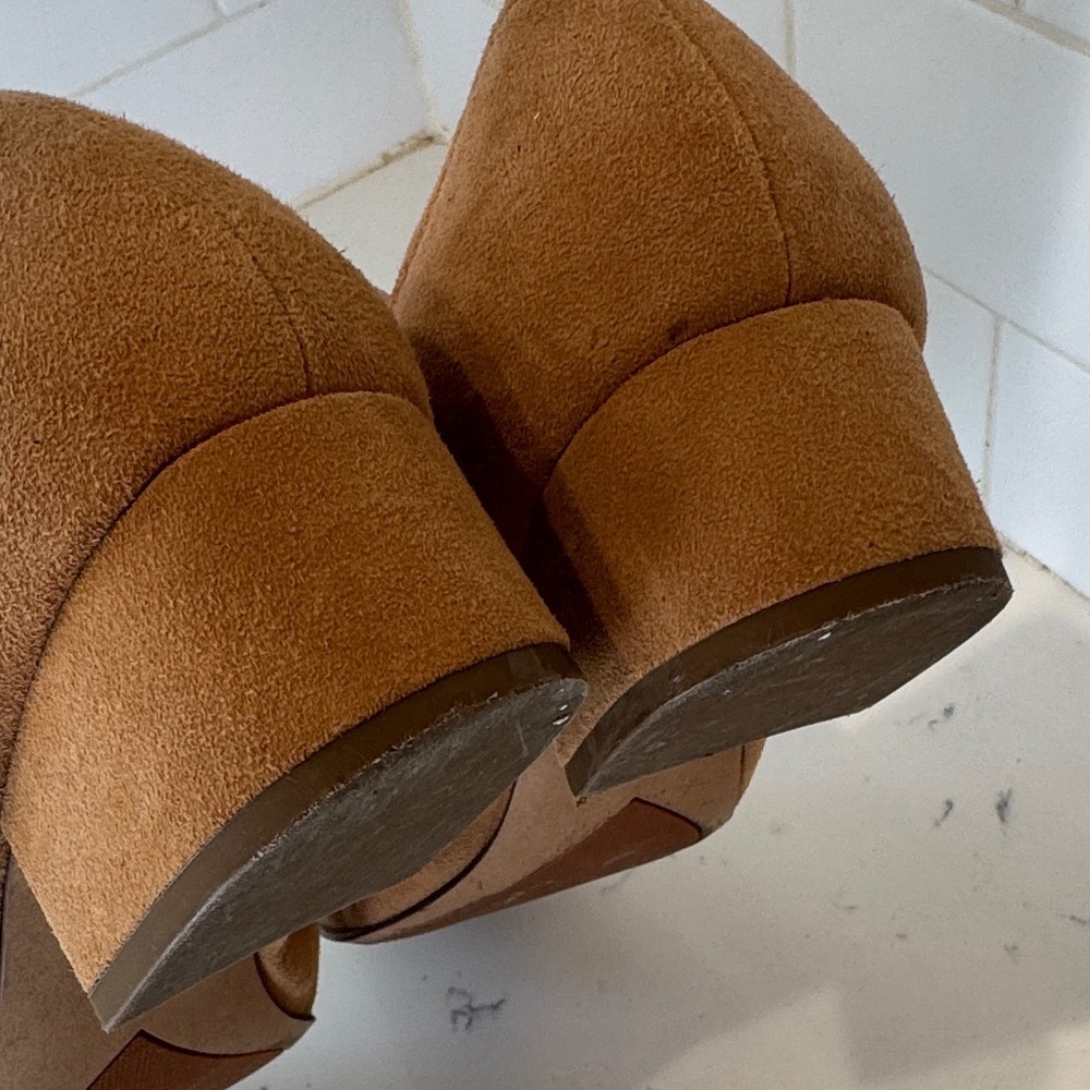 Franco Sarto Elegant Tan Suede Women's Shoes Size: 8.5 - Picture 9 of 9
